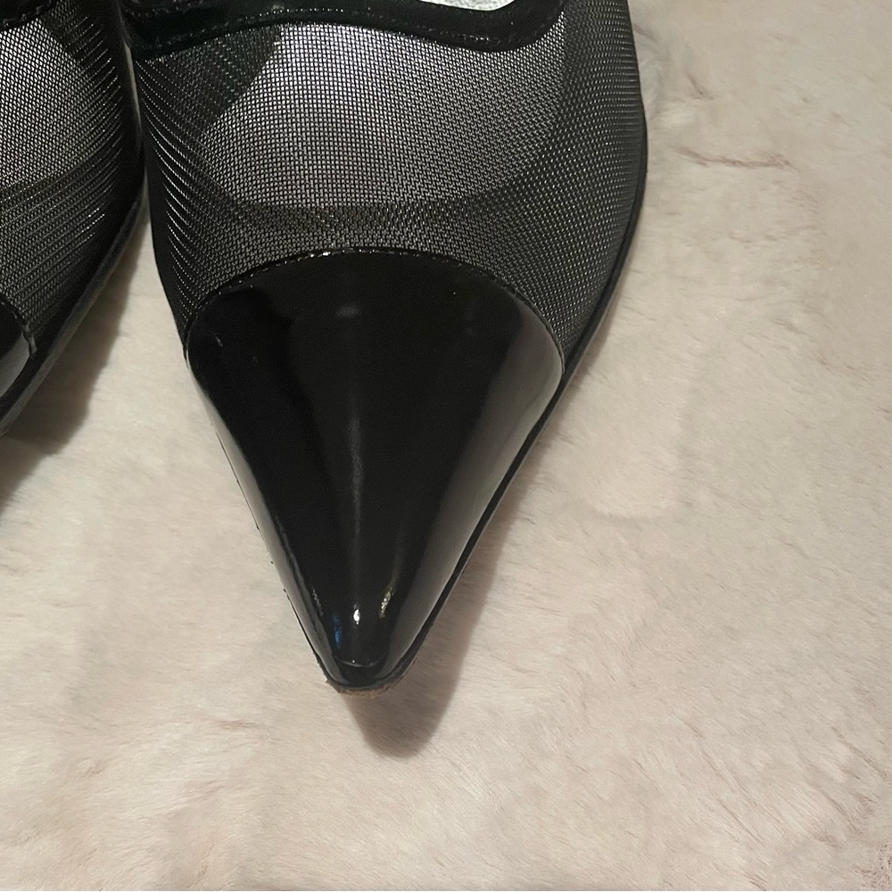 Gucci Patent Leather Pumps Black with Dark Green Heels - Picture 6 of 10